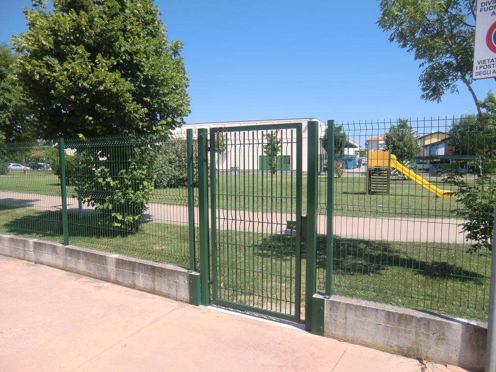 Villaggio Dei Fiori Con Piscina E Posto Incluso Caorle