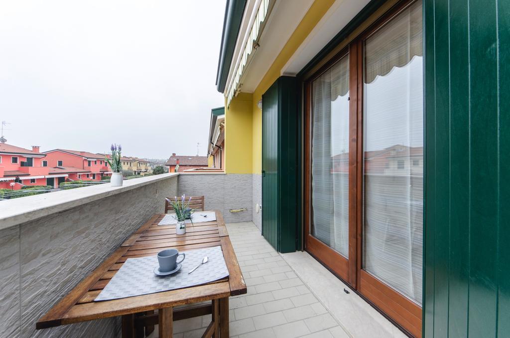 Villaggio Dei Fiori Con Piscina E Posto Incluso Apartment